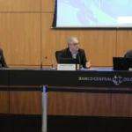 3 Diretores do Banco Central do Brasil anunciando regulamentação